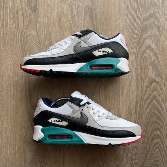 SOLD - KEN GRIFFEY JR. x AIR MAX 90 ‘BACKWARDS CAP’ - Picture 4 of 8